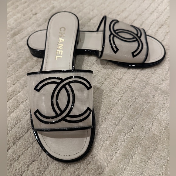 Chanel Mesh Slides - Picture 2 of 6